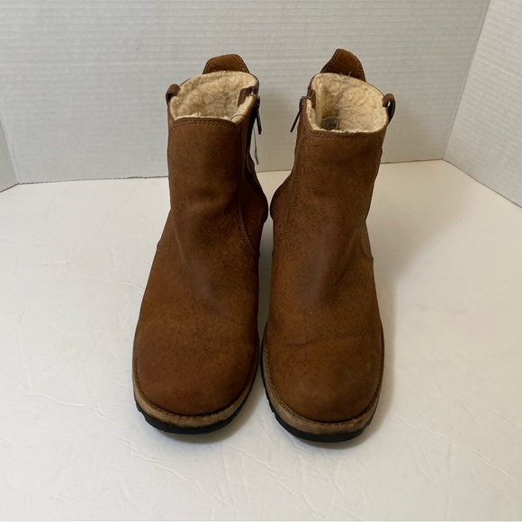 UGG Women’s Mercer Brown Leather Ankle Boots Size 8(runs small like 7.5) - Picture 3 of 6